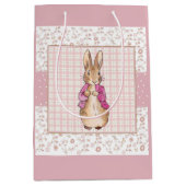 Peter der Kaninchen Karo und Blumenmuster Mittlere Geschenktüte (Vorderseite)
