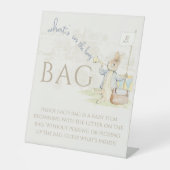 Peter der Kaninchen Was in der Tasche ist Sockelschild (Vorderseite)