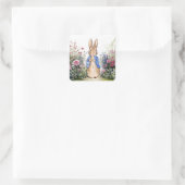 Peter der Rabbit in seinem Garten Nr. 2 Quadratischer Aufkleber (Tasche)