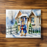 Peter Kaninchen Winter Weihnachtsgeschenke individ Puzzle<br><div class="desc">Peter Kaninchen Winterweihnachtsgeschenk für Kinder personalisiertes Namenspuzzle,  ein niedlicher Hase in einer blauen Jacke vor der schneebedeckten Winter-Hütte schöne Weihnachtsgeschenke für Kinder</div>