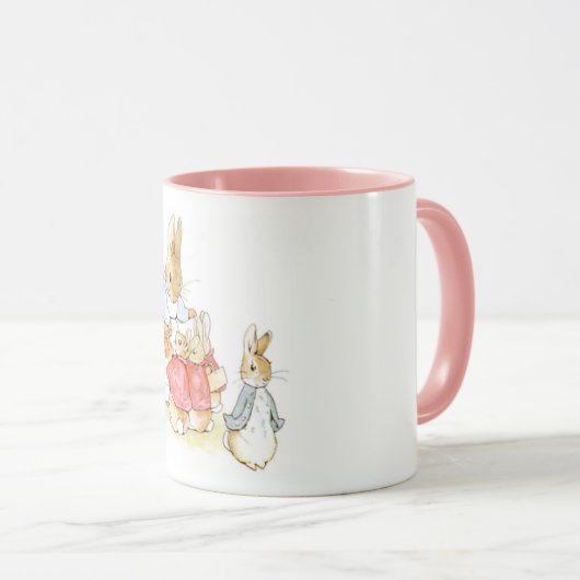 Peter Rabbit and his Sisters (by Beatrix Potter) Tasse (VorderseiteRechts)