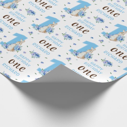 Peter Rabbit Baby Boy's First Birthday Wrapping Geschenkpapier (Ecke)