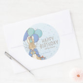Peter Rabbit | Happy Birthday von Runder Aufkleber (Umschlag)