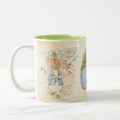 Peter Rabbit (Mama) Zweifarbige Tasse (Links)