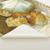 "Peter Rabbit with Winter Umbrella" von Beatrix Po Sherpadecke (3/4)