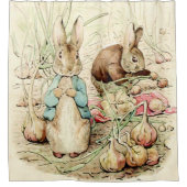 Peter und Benjamin Gather Onions von Beatrix Potte Duschvorhang (Vorderseite)