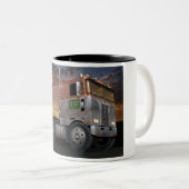 Peterbilt Cabover Zweifarbiges Kaffeetasse (VorderseiteRechts)