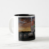 Peterbilt Cabover Zweifarbiges Kaffeetasse (Vorderseite Links)
