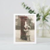 Petit enfant postant sa lettre postkarte (Stehend Vorderseite)