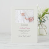 Petite Heart Memorial Foto Card Ankündigung (Stehend Vorderseite)