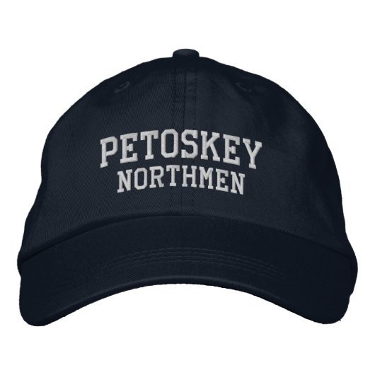 Petoskey High School bestickt Baseballhut Bestickte Baseballkappe (Vorderseite)