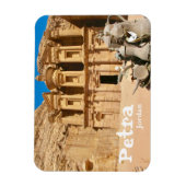 Petra Kloster in Jordanien Magnet von Velvet Escap (Vertikal)