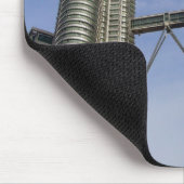 Petronas ragt Kiloliter hoch Mousepad (Ecke)