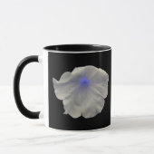 Petunia Blue Glow Tasse (Links)