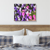 Petunia-Blume-Patch Leinwanddruck (Insitu (Schlafzimmer))