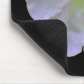 Petunia Green Glow Mousepad (Ecke)
