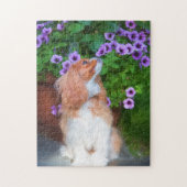 Petunias Cavalier King Charles Spaniel riechen Puzzle (Vertikal)