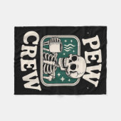 Pew Crew Skeleton With Coffee, Funny Church Tee Fleecedecke (Vorderseite (Horizontal))