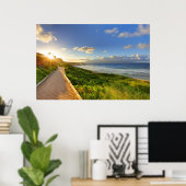 Pfad zur Sonne. Oneloa Beach. Maui. Poster (Heimbüro)