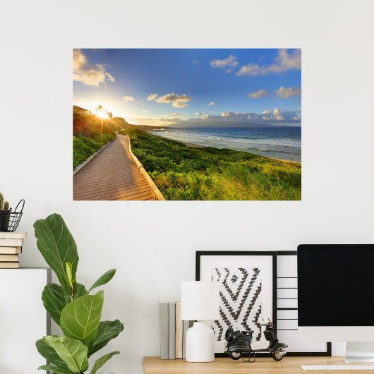 Pfad zur Sonne. Oneloa Beach. Maui. Poster (Heimbüro)