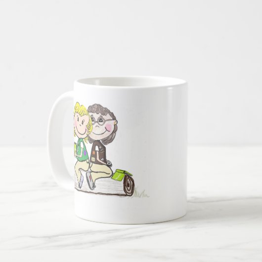 Pfadfinderin-Juniorschokoladenkuchen draußen Kaffeetasse (Vorderseite Links)