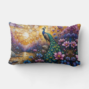 Pfau in floraler Landschaft Lendenkissen