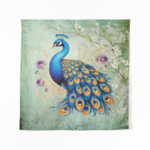 Pfau mit violetten Blumen