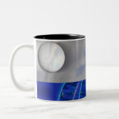Pfau-Träume Zweifarbige Tasse (Links)