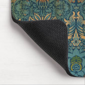 Pfau und Drache, 1878 von William Morris Mousepad (Ecke)