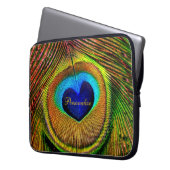 Pfau versieht Auge der Liebe mit Namen mit Federn Laptopschutzhülle (Vorderseite Links)
