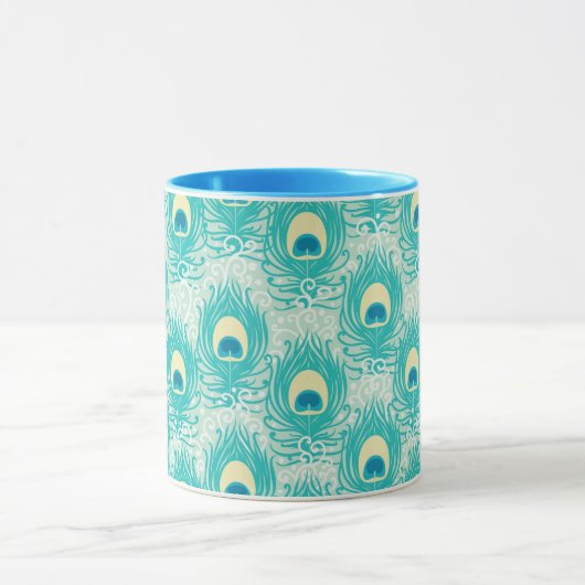 Pfau versieht Muster mit Federn Tasse (Zentrum)