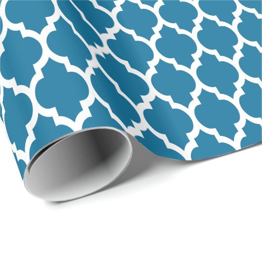 Pfau, weißes marokkanisches Quatrefolienmuster #4 Geschenkpapier (Rolleneckpunkt)