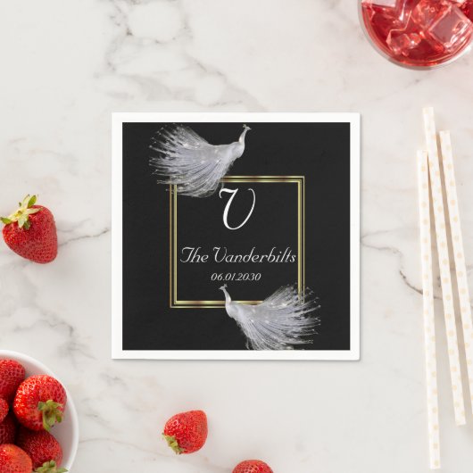Pfauen Eleganace in Black Gold und White Wedding Serviette (Beispiel)