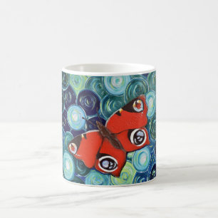 Pfauenaugen-Schmetterlingsmalerei überarbeitet Kaffeetasse