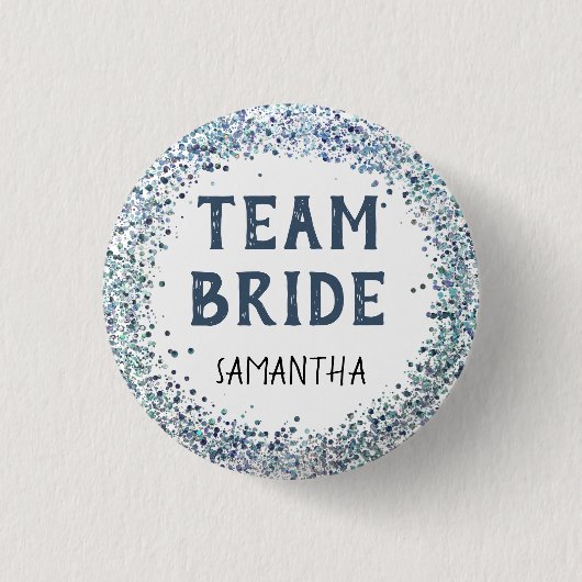 Pfauenblauer Glitter-Team-Braut-Name Button (Vorderseite)