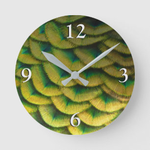 Pfauenfeathers II Farbenfrohe Natur Runde Wanduhr