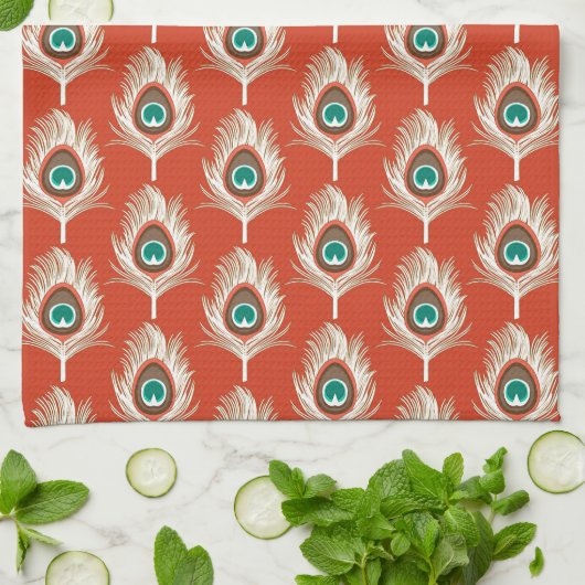 Pfauenfeathers, weiß auf Mandarin Orange Handtuch (Gefaltet)