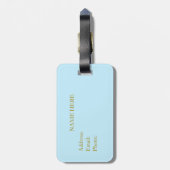 Pfauenfeder und Kalligraphie auf hellblauer Ebene Gepäckanhänger (Rückseite vertikal)