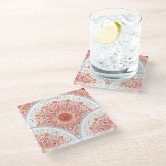 PfauenFedern, Blumenrundschmuck. Glasuntersetzer (Schrägansicht)