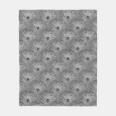 Pfauenfedern elegantes silbergraues Muster Fleecedecke (Vorderseite)