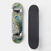Pfauenfedern und Vintage Spitzen Skateboard (Vorderseite)