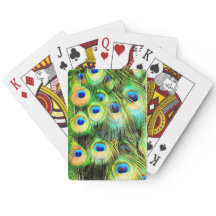 Pfauenfüße spielen Karten