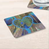Pfauengesicht im Untersetzer Herzpapier (angewinkelt)