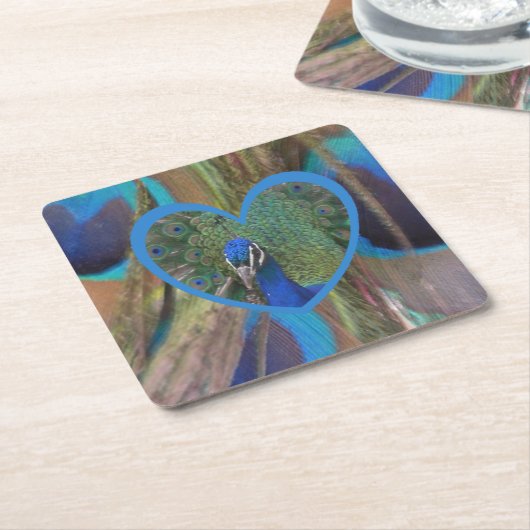 Pfauengesicht im Untersetzer Herzpapier (angewinkelt)