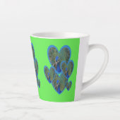 Pfauenherzen-Muster Kust. BC Green Latte Tasse (Rechts)