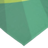 PfauenIllusion Tischdecke (Schrägansicht)