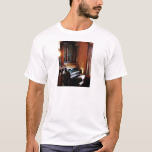 Pfeifenorgel im Wohnzimmer T-Shirt