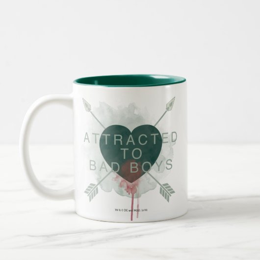 Pfeil | "Attracted to Bad Boys" durchbohrtes Herz Zweifarbige Tasse (Links)