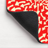 Pfeile - Creme auf dem Roten FF000 Mousepad (Ecke)
