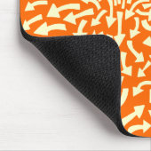 Pfeile - Creme auf Orange FF6600 Mousepad (Ecke)